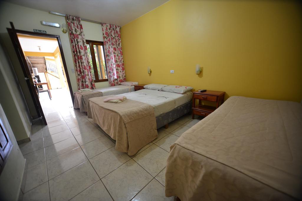 Hotel Lilian Puerto Iguazu Exterior photo